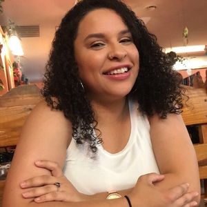 Meet your Posher, Elaina